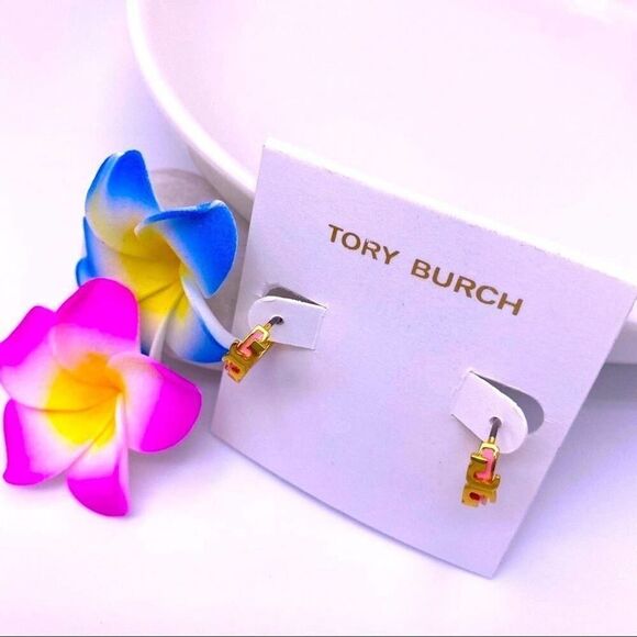 New Tory Burch Gold Logo, Pink Enamel Small Huggie Hoop - Picture 4 of 14